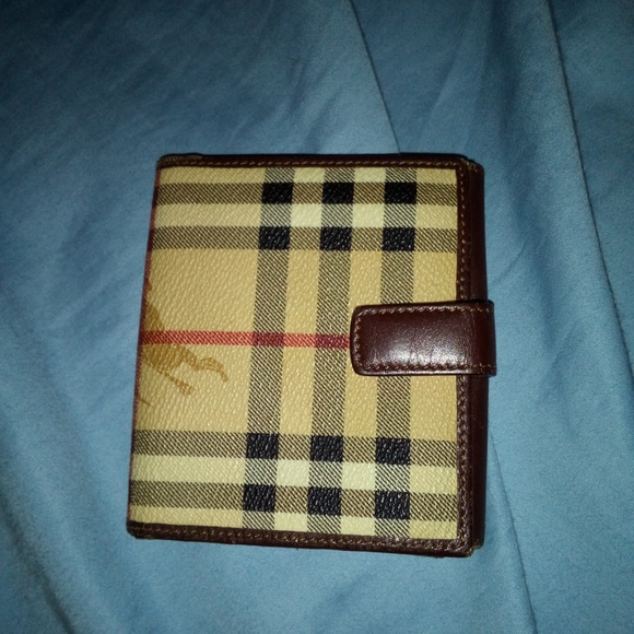 Burberry Haymarket wallet - Picture 9 of 16